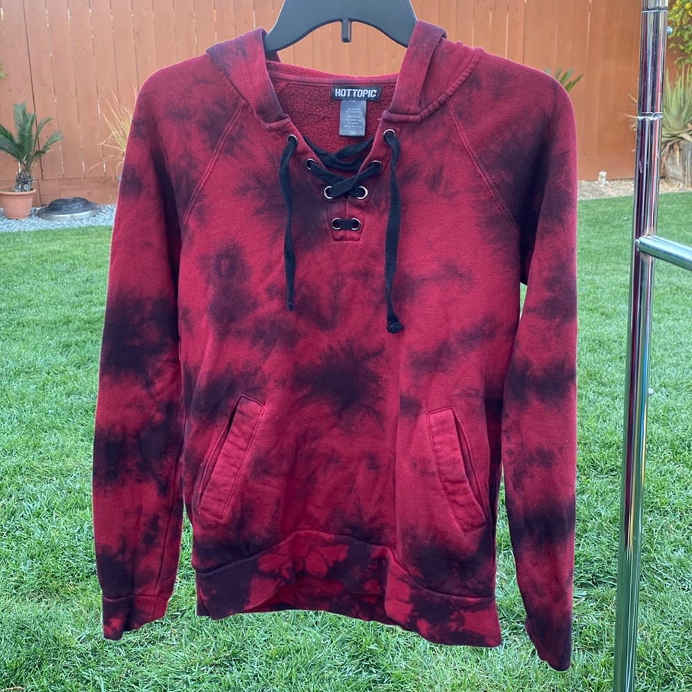 Hot topic women sweater size SM